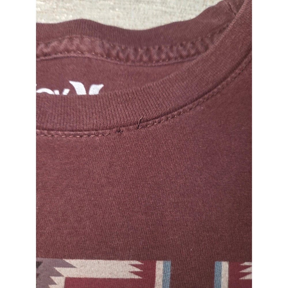 Hurley Mens Large Graphic T Shirt Burgundy Tribal Surf Skate Y2K 100% Cotton - Picture 5 of 7